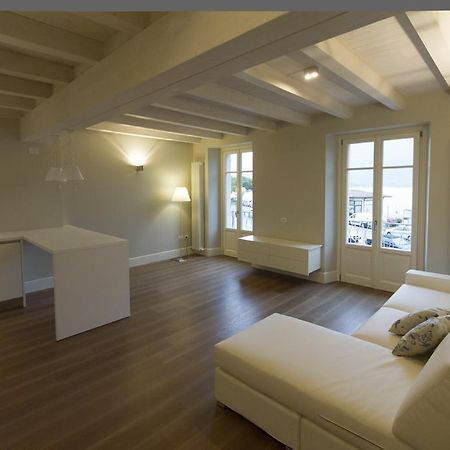 Apartamento La Casa Del Porto Lovere Habitación foto