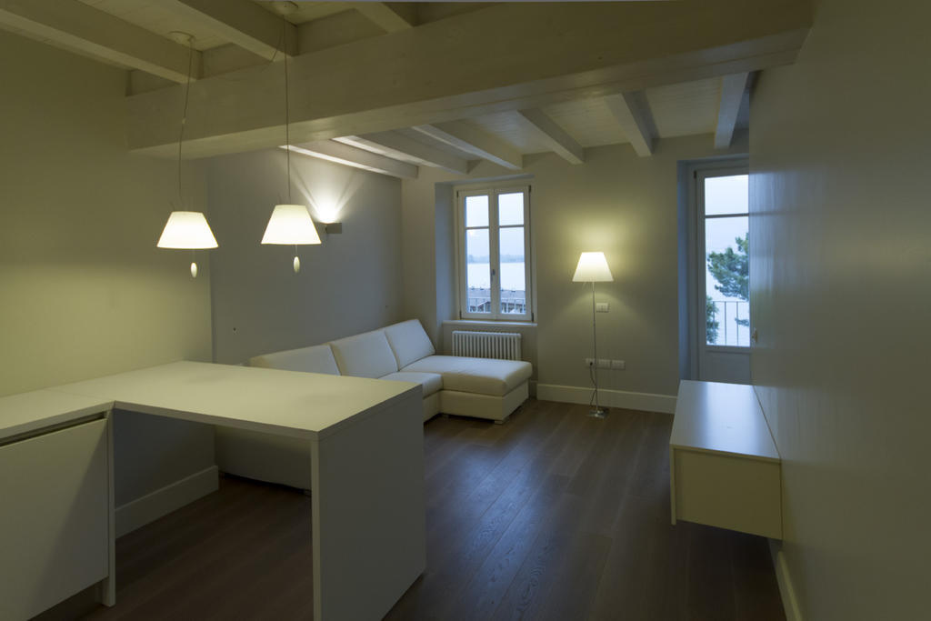 Apartamento La Casa Del Porto Lovere Exterior foto