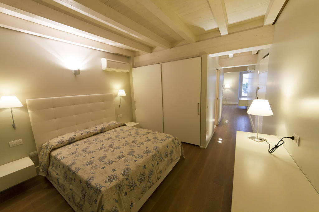 Apartamento La Casa Del Porto Lovere Exterior foto